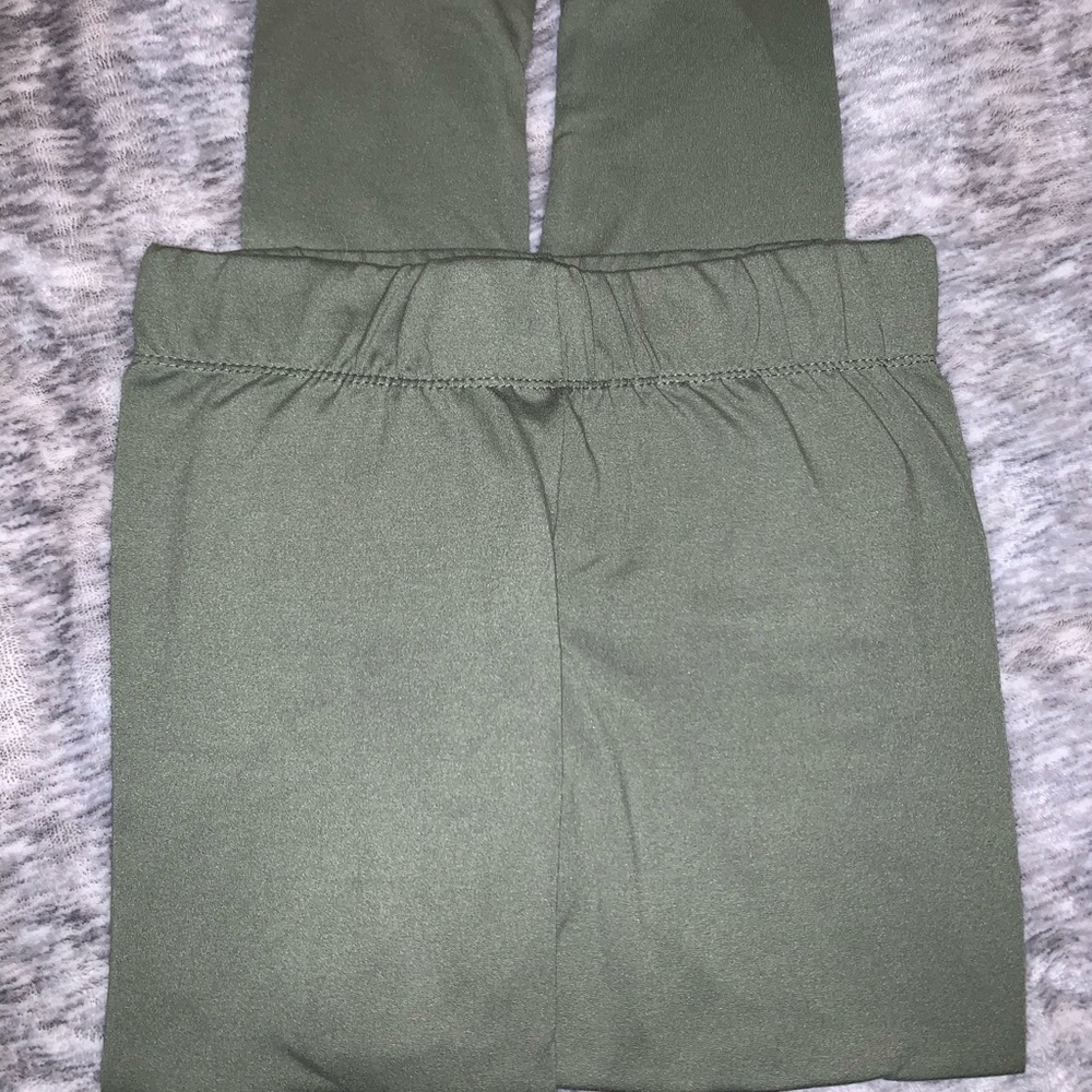 Green leggings - Picture 2 of 3